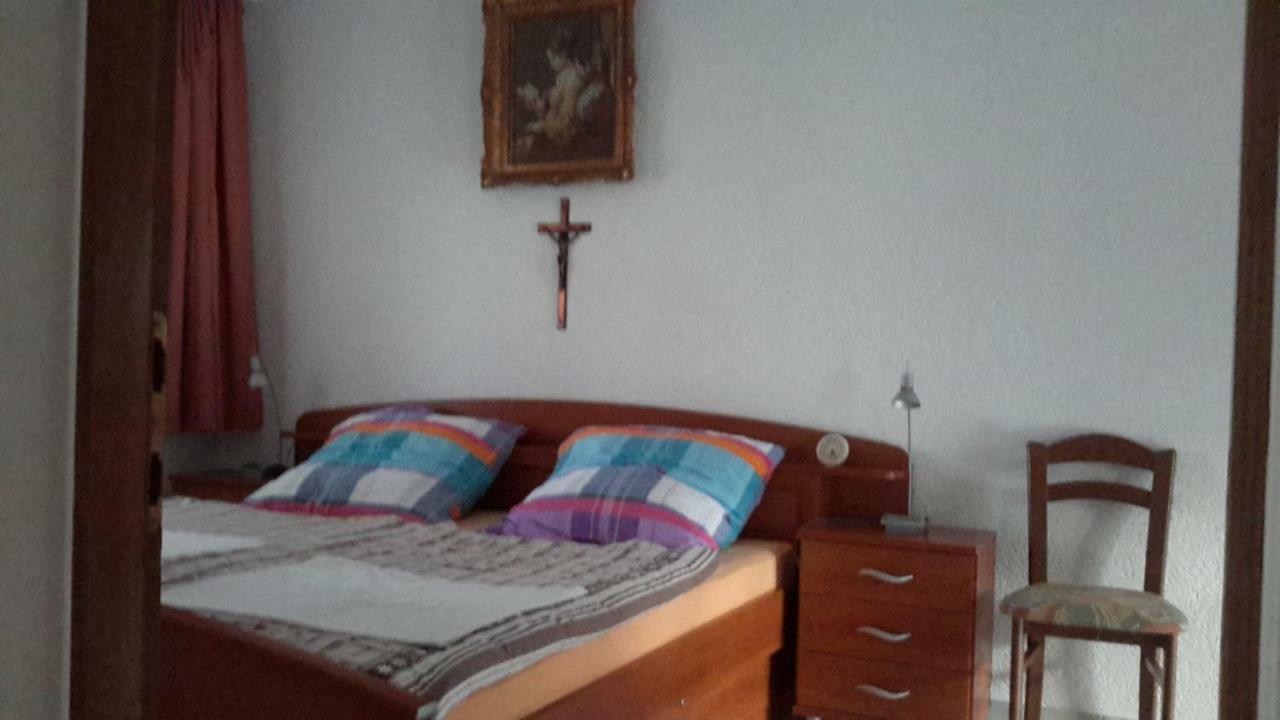 Apartments Marko Sutivan Insel Brac Екстер'єр фото
