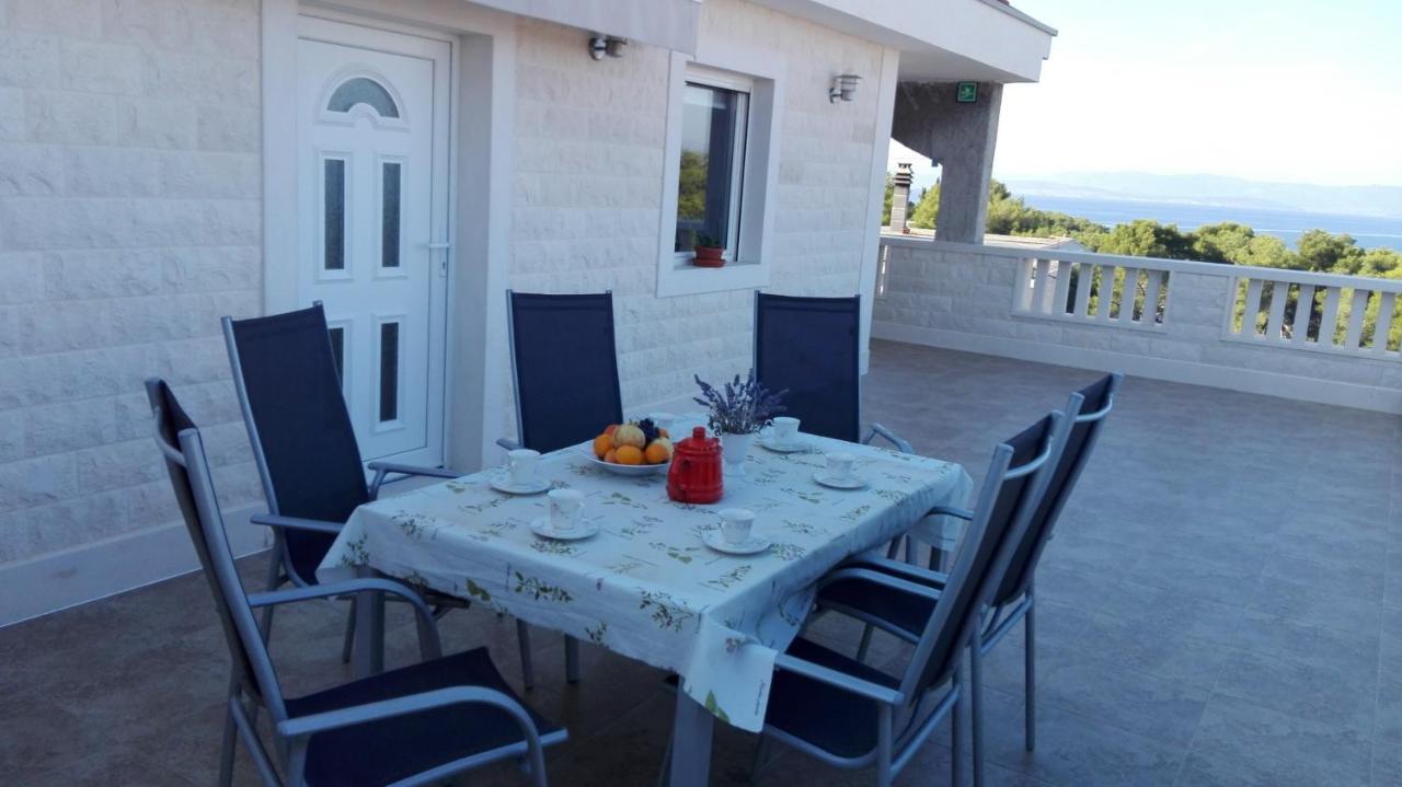Apartments Marko Sutivan Insel Brac Екстер'єр фото