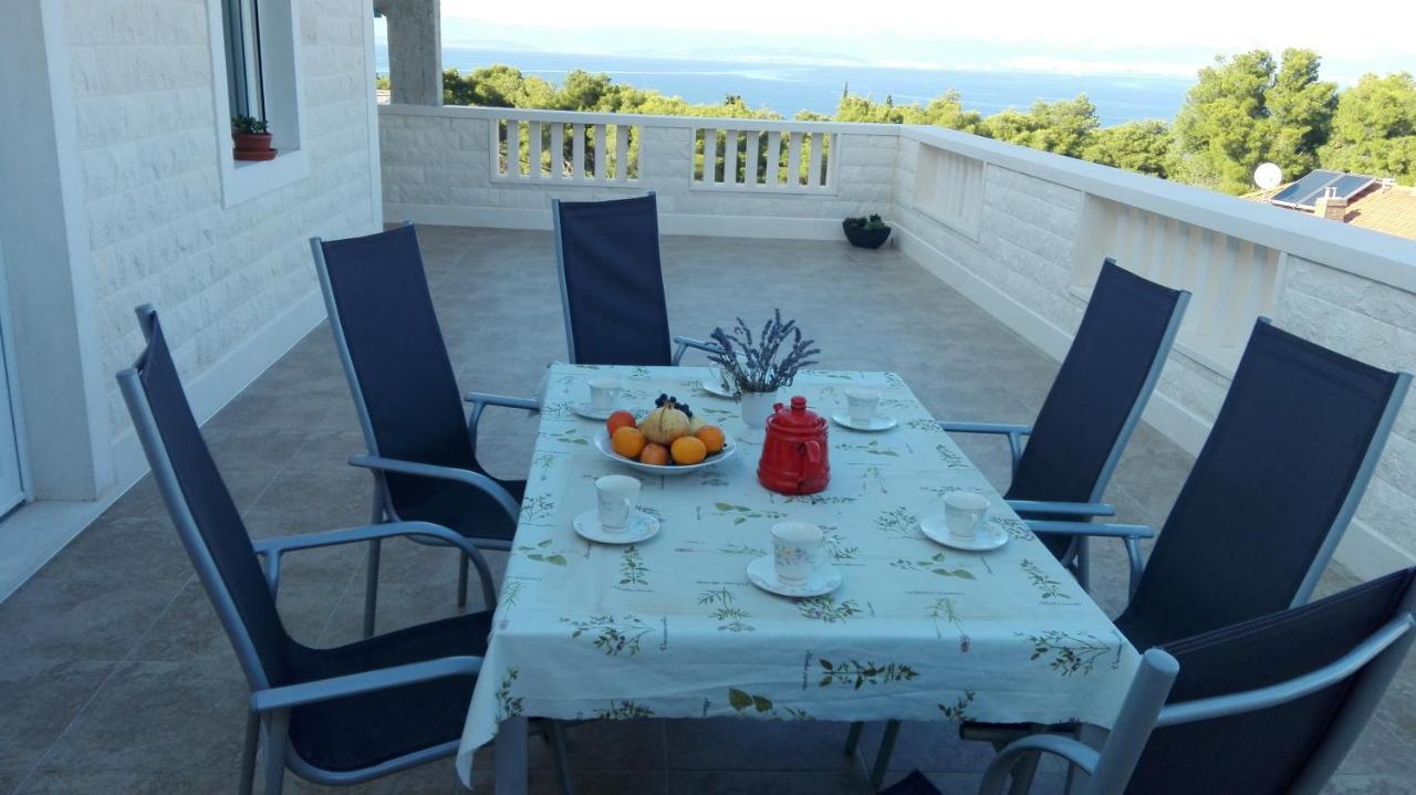 Apartments Marko Sutivan Insel Brac Екстер'єр фото